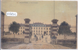 PITHIVIERS- LA CASERNE- CARTE TOILEE ET COLORISEE - Pithiviers