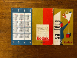 Petit Calendrier 1956 Publicitaire Illustré * KODAK Photographie A. THOMARAY 22 Boulevard St Aignan * Calendar - Grossformat : 1941-60