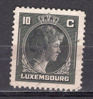 Q3022 - LUXEMBOURG Yv N°335 - 1944 Charlotte Rechtsprofil