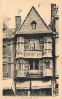 FRANCE - Lannon - Vieille Maison Place Du Centre (XVIe Siècle) - AB -  A La Maison Du Chapelier - Carte Postale Ancienne - Lannion