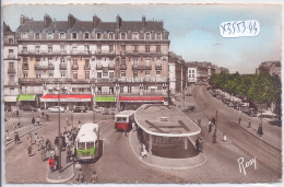 NANTES- PLACE DU COMMERCE VERS LE COURS FRANKLIN-ROOSEVELT- ARRET DES BUS - Nantes