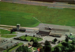 ! 1973 Ansichtskarte Kjevik, Kristianssand Airport, Aerodrome, Flughafen, Norwegen, Norway, Norge - Aeródromos