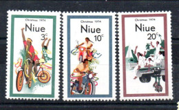 NIUE - 1974 - CHRISTMAS - NOEL - WEIHNACHTEN - DISTRACTIONS - ENTERTAINMENT - - Niue