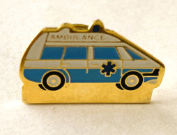 PINS MEDICAL AMBULANCE   /  33NAT - Geneeskunde