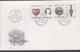 DENMARK - 992 - ARCHEAOLOGOCIL FINDS SET OF 4  ON ILLUSTRATED FDC  - Covers & Documents