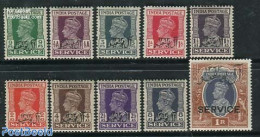 Oman 1944 On Service 10v, Mint NH - Oman