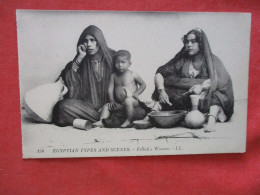 Egypt      Fellah's Women  With Child.        Ref 6332 - Africa