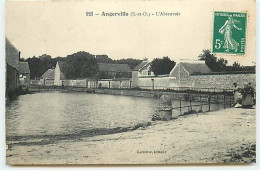 ANGERVILLE - L'Abreuvoir - Angerville