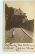 Carte Photo - ALTENBURG - Fillette Dans La Montée Vers Le Château - Altenburg