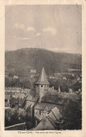 FRANCE - Vic Sur Cère - Vue Sur La Ville Prise Derrière L'église - Carte Postale Ancienne - Sonstige & Ohne Zuordnung