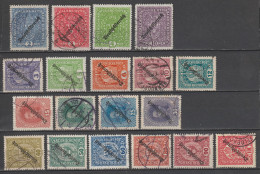 AUTRICHE - 1918 - SERIE COMPLETE YVERT N°169/187 OBLITERES  - COTE = 39.5 EUR. - - Usados