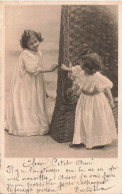 ENFANTS - Des Enfants En Robe Longue - Carte Postale Ancienne - Portraits