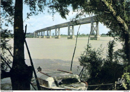 D33  CUBZAC- LES- PONTS   Le Pont De Cubzac Sur La Dordogne  ..... - Cubzac-les-Ponts