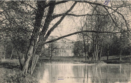 FRANCE - Anet - Le Château Vue De La Pièce D'Eau - Vue De Face Du Château - Carte Postale Ancienne - Anet