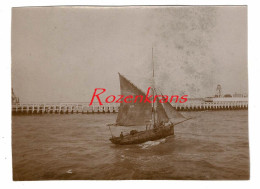 Delcampe - Zeer Oude Foto Photo Ancienne Bateau De Barque De Pêche / Vissersboot Visserij  Oostende 'O38' - Oostende