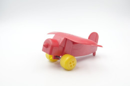 Vintage VINYL TOY CAR : Maker VIKINGPLAST SWEDEN - PLANE 9.00cm - 19XX - Rubber - Autres & Non Classés