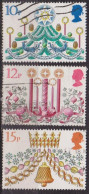 Noel 1980 - GRANDE BRETAGNE - Arbre, Bougie, Lierre, Ruban, Pommes, Guirlande, Couronne - N° 959-960-962 - Used Stamps