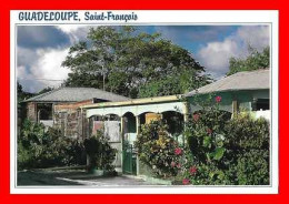 2 CPSM/gf SAINT-FRANCOIS (Guadeloupe) Case Créole Dans Le Bourg / Aéropore De Pointe-à-Pitre..*5974 - Basse Terre