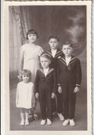 Carte-Photo  De Famille: 2 Filles Et 3 Garçons - Gruppi Di Bambini & Famiglie