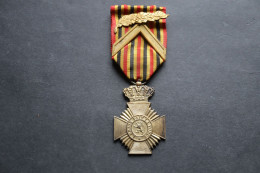 Ordre Médaille BELGIQUE Militaire  De 1ere Classe Pour Service Exceptionnel  Avec Barrette Et Palme - België