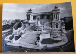 (R1) ROMA - ANIMATA - ALTARE DELLA PATRIA - NON VIAGGIATA - Altare Della Patria