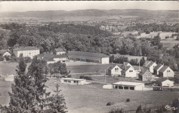 CLAIRVAUX-les-LACS (Jura): Les Capots - Le Groupe Scolaire - Clairvaux Les Lacs