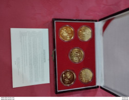 HONG KONG*Coffret De 5 Médailles Plaquées Or -april 1983 N° 0073506 -SERIES OF LUOYANG PEONY FESTIVAL CHINA - Andere & Zonder Classificatie