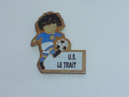 Pin's FOOTBALL LE TRAIT - Voetbal