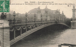 FRANCE - Paris - Vue Sur Le Pont Alexandre III - Vue Générale Du Pont - Animé - Carte Postale Ancienne - Puentes