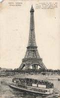 FRANCE - Paris - Vue Générale De La Tour Eiffel - Un Bateau Qui Passe - Animé - Carte Postale Ancienne - Tour Eiffel