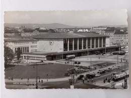 Wien, Westbahnhof, Alte Autos, Bus, Strassenbahn, 1955 - Vienna Center