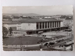 Wien, Westbahnhof, Alte Autos, Bus, Strassenbahn, 1955 - Wien Mitte