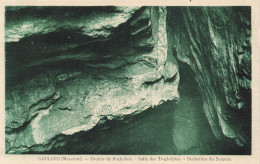 FRANCE - Saulges - Grottes De Rochefort - Salle Des Troglodytes - Stalactites Du Serpent - Carte Postale Ancienne - Other & Unclassified