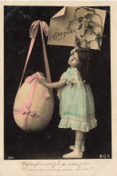 FÊTES - VŒUX - Pâques - Petite Fille Avec œuf - Carte Postale Ancienne - Easter