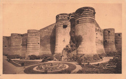 FRANCE - Angers - Vue Sur Le Château Et Ses Fossés Fleuris - Carte Postale Ancienne - Angers