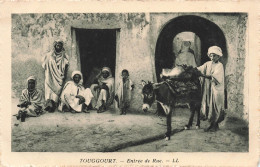 ALGERIE - Touggourt - Entrée De Rue - LL - Animé - Carte Postale Ancienne - Autres & Non Classés