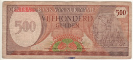 SURINAME   500  Gulden  P129    1982 ( Monument Of Revolt + People's Palace At Back )  UNC - Surinam