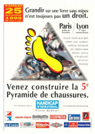 CPM 10,5 X 15 HANDICAP INTERNATIONAL 5ème Pyramide De Chaussures Le 25 Septembre 1999 - Betogingen