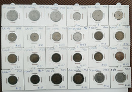 Lote De 24 Monedas Franco De Varios Valores Y Fechas - Other & Unclassified