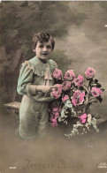 FETES - VOEUX - Nouvel An - Joyeuse Année - Un Garçon Tenant Un Bouquet De Fleur - Carte Postale Ancienne - Nouvel An