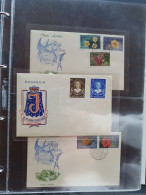 Cover 1941-1961 Collectie Fdc's Met Beter Materiaal W.b. Nederland Inhuldigingszegels Koningin Juliana 10 En 20 Cent Op  - Collections