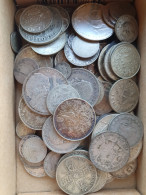 Unsorted Silver World Coins Mainly 20th Century, Around 680gr. Bruto In Small Box - Collezioni E Lotti