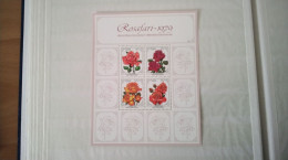 South Africa BL8  **  Flowers - Blocks & Sheetlets