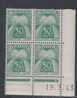 France Timbres-Taxe N° 69 XX Type Gerbes : 50 C. En Bloc De 4 Coin Daté Du 19 .7. 43 ; 1 Point Blanc, Sane  Charnière TB - Strafport