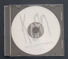 CD KORN "TAKE A LOOK IN THE MIRROR"  BON ETAT PAS DE JAQUETTE - Hard Rock & Metal