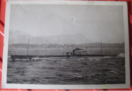 Lot 2 Cartes: Sous-marin PALI AS De 600 Tonnes Et Sous-marin De 1ère Classe REQUIN De 1000 Tonnes - Submarines