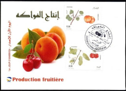 FDC/Année 2013-N°1648/1649 : Fruits : Abricots - Cerises (g) - Algeria (1962-...)