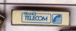 X72 Pin's France Télécom Logo Blanc  Achat Immédiat - Telecom Francesi