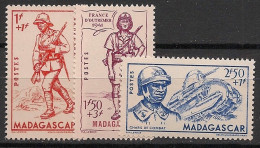 MADAGASCAR - 1941 - N°YT. 226 à 228 - Défense De L'Empire - Neuf Luxe ** / MNH / Postfrisch - Nuovi