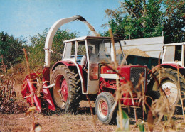 CPSM - TRACTEUR - ENSILEUSE SEMI PORTEE INTERNATIONAL 530 - 1 BEC MAIS - Tractors